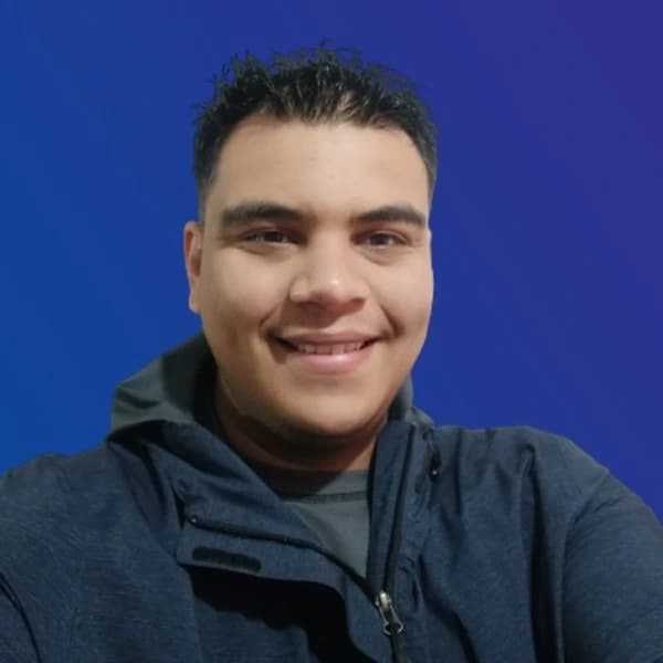 Organizer Daniel Sánchez